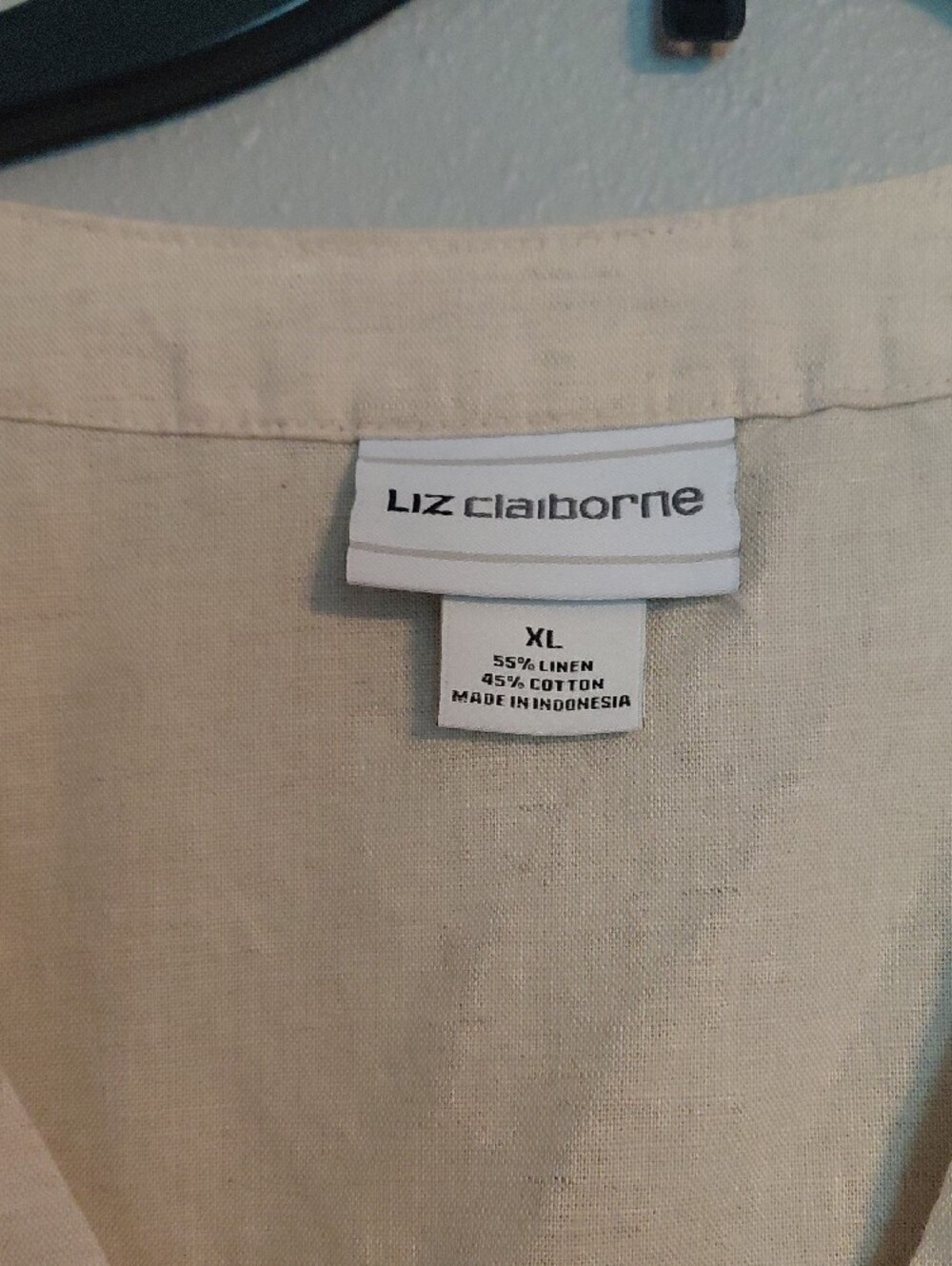 Liz Claiborne Sleeveless V-Neck Midi Dress in Beige - Picture 3 of 4